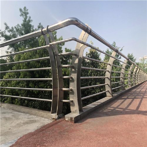 Hunka Bridge guardrail - Image 4