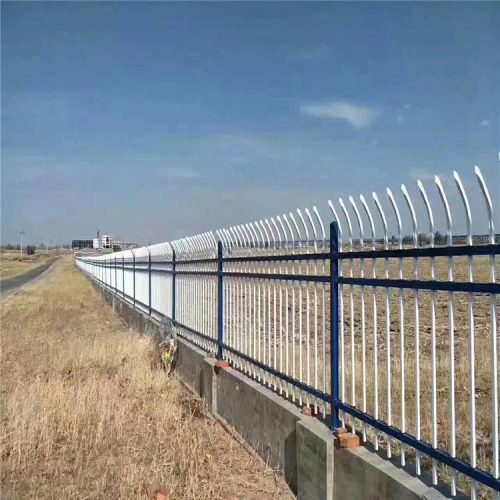 hunka Zinc steel fence with elbow - Image 4